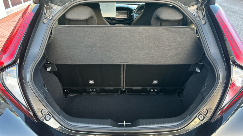 Toyota Aygo X 1.0 VVT-i Edge 5dr [Parking] Petrol Hatchback